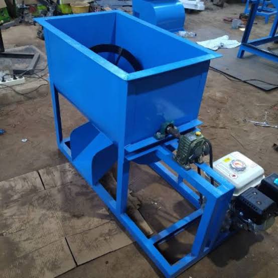 mesin mixer pakan ternak